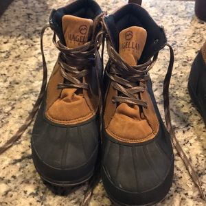 Magellan Outdoors Men’s Duck Boots size 10